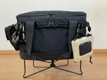セリアのウェットティッシュケースに、ループをつけてキャンプ用にカスタマイズ！